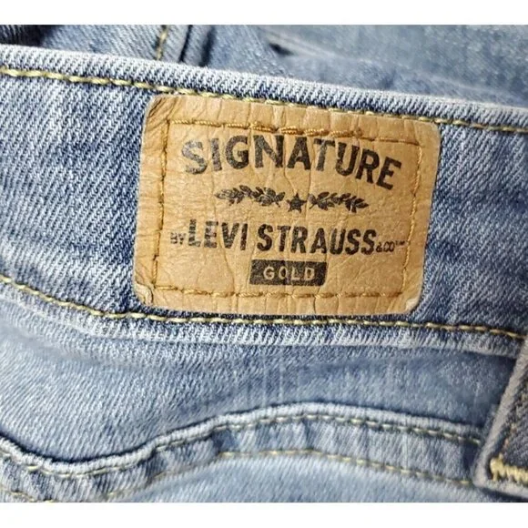 3 Women Levi Strauss Signature Mid Rise Boot Cut 31W 30L - Picture 7 of 9